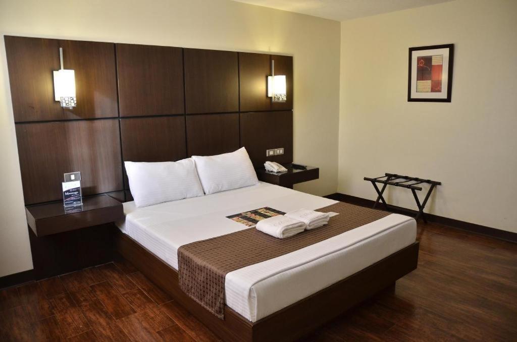 The Grande Suites Surigao Eksteriør bilde