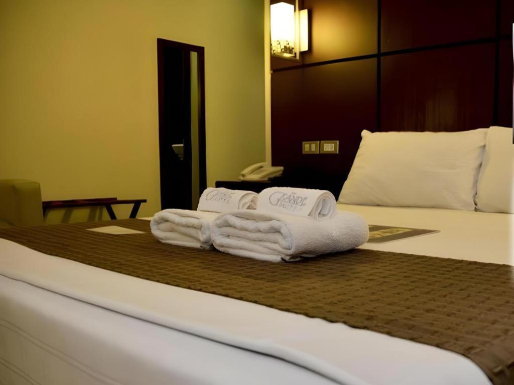 The Grande Suites Surigao Eksteriør bilde